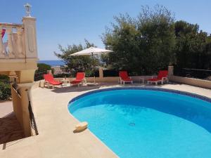 VILLA 4 Étoiles , La Caravelle , Mer à 400 metres , été du Dimanche au Dimanche