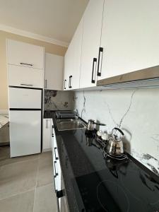 4 Seasons Apartment