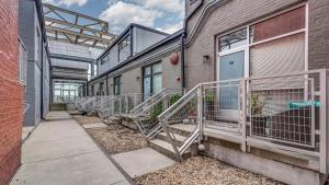 Landing at Hopper Lofts - 2 Bedrooms in Manchester