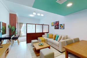 Vacationer Holiday Homes I Vibrant Studio I Waterfront Lake View I Steps to DMCC Metro Station