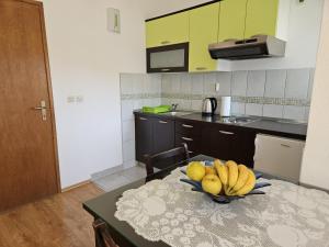 Studio apartment in Duce with sea view, balcony, air conditioning, WiFi 5067-6