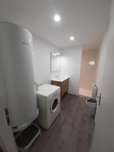 Appartements Appartement 50m2 rez de chaussee en plein centre ville garage gratuit : photos des chambres