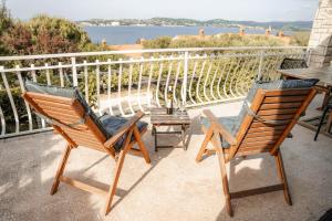 Casa Monterosso - great sea view, free parking, large terrace, near the sea