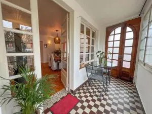 Maison de village avec jardin - Monplaisant