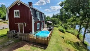 Ferienhaus Lönneberga - 维默比