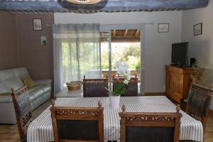 Villas VILLA PROVENCALE FACE AU LUBERON : photos des chambres