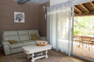 Villas VILLA PROVENCALE FACE AU LUBERON : photos des chambres