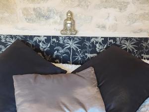 Appartements Les Meubles des Pierres Dorees - Gite de charme pour groupe : photos des chambres