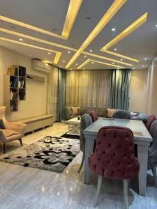 شقة مفروشة بالشيخ زايد كمبوند جنه زايد - ‘Izbat Yūsif Barrādah