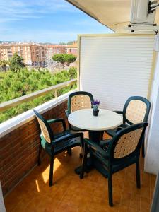 Apartamento con Piscina en la Playa de Fenals