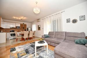 Apartment Ražanac Nikola