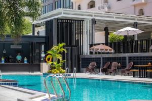 Sabai Inn nearby Central Marina