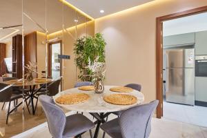 Discover Casablanca Stay in our 3-Bed Gem with Parking