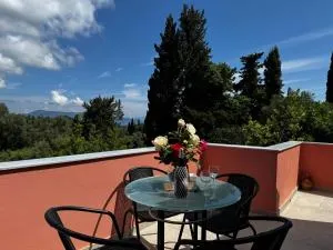 The Peaceful House - Kastellánoi