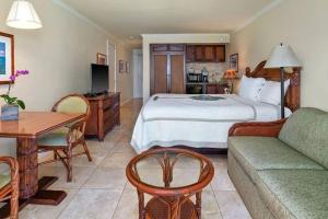 Beautiful OCEAN VIEW with free Parking & Top Floor