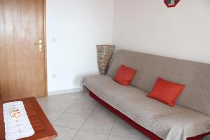 Apartment in Duce with sea view, balcony, air conditioning, W-LAN 5067-5