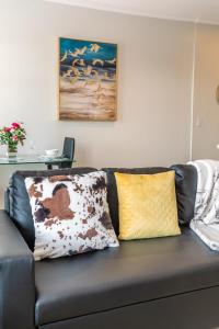 Cozy Condo on James Street North