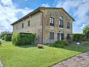 LaCollinaTuscany between San Gimignano and Volterra - Pignano