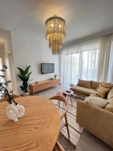 Property Sisters Deluxe double room apartment for Families and couples only in Madinaty B8
