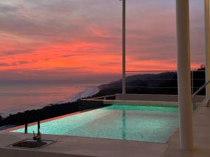 Les Roches - Paradise Retreat