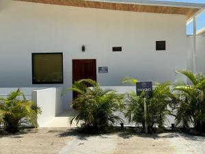 Les Roches - Paradise Retreat