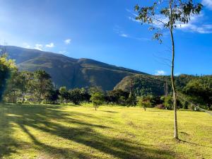"Acogedora Cabaña Ojo de Agua en Villa de Leyva -Vistas Increíbles de las Montañas Iguaque!