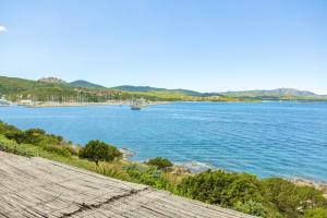 Sea View Apartment img11