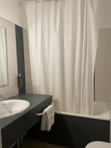 Hotels Theatre Hotel Chambery : Chambre Double avec Balcon