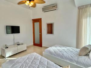 Serenity by the Sea Oceanfront Apartment