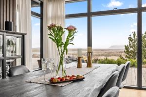 Spacious 4BR Summerhouse With Hot Tub