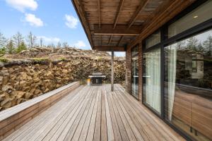 Spacious 4BR Summerhouse With Hot Tub