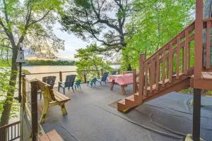 Lakefront Family Retreat with Private Dock! - Chetek