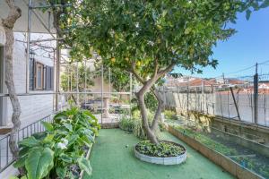 Seaside apartments with a swimming pool Okrug Gornji, Ciovo - 11374