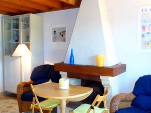 Appartements Charmant Cottage Normand avec Jardin, Proche Hippodrome, Piscine Chauffee et Tennis, Parking Prive - FR-1-487-288 : photos des chambres