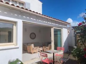 Grande maison familiale, 9 pers., à 1800m de la plage, avec terrasses, clim, et équipements complets - FR-1-778-19 - Les Sables Vignier
