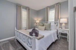 New! 3BR I 2BA Home in the Vibrant City of Hazel Park - Hazel Park