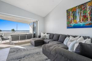 Lennox Head Waves Beachfront Penthouse