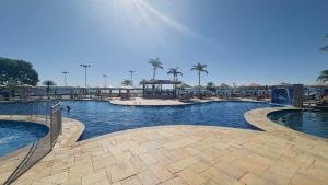 Lindo ap 2 quartos com banheira e vista lago