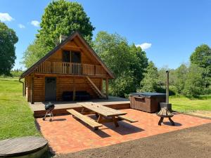 Salmiņu Pirtsmāja - Sauna House