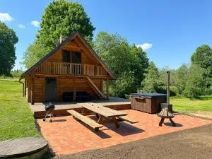 Salmiņu Pirtsmāja ar relaksējošu baļļu - Tabokinė