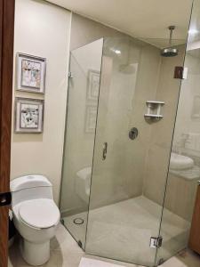 Luxurious First-Floor Apartment in Isla Residences