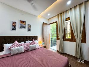 Guru Sadan A Luxe Stay