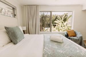 Seaside Escape on Tanah