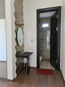 Montana Sense Villa Sentul 3BR - Mountainview