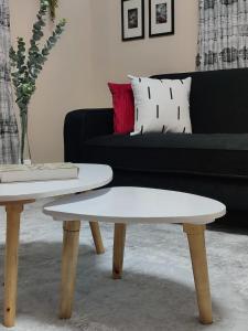 Swanky Stays Kiserian