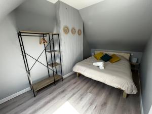 Appartements Charmant petit duplex centre Blere : photos des chambres