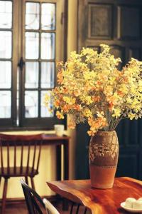 City view, 2Br, balcony, peaceful, Netfix