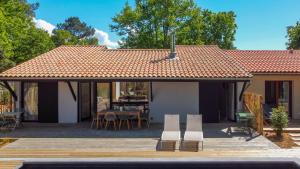 B&B / Chambres d'hotes EVASION BASSIN La Villa Regate Chambres d-hotes : photos des chambres