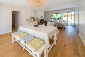 B&B / Chambres d'hotes EVASION BASSIN La Villa Regate Chambres d-hotes : photos des chambres