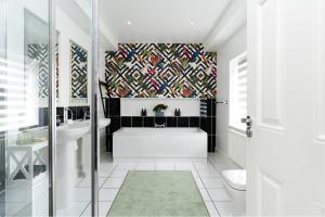 Ty Gwladus a Einion by Wales Escapes